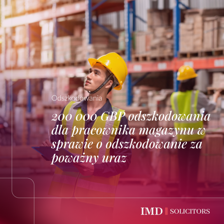 200 000 GBP odszkodowania dla pracownika magazynu w sprawie o odszkodowanie za poważny uraz Pracownik magazynu doznał poważnych obrażeń szyi i kręgosłupa, gdy podczas wykonywania pracy z półki nad głową spadła paleta. Incydent ten poruszył ważne kwestie dotyczące odpowiedzialności pracodawcy, bezpieczeństwa w miejscu pracy oraz prawidłowej wyceny roszczeń z tytułu obrażeń ciała. To, co początkowo traktowano jako umiarkowany uraz tkanek miękkich, przekształciło się w złożoną sprawę dotyczącą złamań kręgosłupa szyjnego i długotrwałych objawów, która ostatecznie zakończyła się uzyskaniem odszkodowania w wysokości 200 000 GBP po szczegółowej ponownej ocenie dowodów i wyników przeprowadzonych badań medycznych. Informacje ogólne Klient, obywatel Rumunii zatrudniony w dużym magazynie dystrybucyjnym, wykonywał swoje zwykłe obowiązki związane z obsługą i kontrolą palet ułożonych na wysokich regałach. Podczas pracy ciężka paleta spadła z górnego regału i uderzyła go w tył szyi. Odczuł natychmiastowy ból, ale uznał, że obrażenia są niewielkie. Jednak w ciągu kolejnych miesięcy pojawił się utrzymujący się ból szyi, sztywność kręgosłupa, bóle głowy i epizody zawrotów głowy, które utrudniały mu zarówno pracę, jak i codzienne życie. Początkowo zlecił innej kancelarii adwokackiej dochodzenie swoich roszczeń. Po prawie dwóch latach reprezentacji kancelaria ta zaproponowała ugodę w wysokości 25 000 GBP, opierając się na ograniczonych dowodach medycznych, które nie pozwalały na pełną ocenę zakresu odniesionych obrażeń. Nasze podejście Dokładna analiza wykazała, że poprzedni przedstawiciele nie docenili powagi obrażeń. Dokumentacja medyczna była niekompletna i nie zawierała informacji o złamaniach kręgosłupa szyjnego odniesionych w wypadku. Kancelaria IMD Solicitors natychmiast przejęła prowadzenie sprawy i przeprowadziła szczegółowe dochodzenie, obejmujące: 1. Kompleksową analizę dowodów – nasz zespół przeanalizował całą dokumentację dotyczącą wypadku, korespondencję z pracodawcą oraz istniejącą dokumentację medyczną. Uzyskaliśmy również nagranie z kamer monitoringu magazynu, które potwierdziło, że paleta spadła z wysokości i bezpośrednio spowodowała odniesione przez klienta obrażenia. 2. Dochodzenie w sprawie odpowiedzialności – Do towarzystw ubezpieczeniowych pozwanego skierowano formalne oświadczenia, powołując się na naruszenie przepisów Bezpieczeństwa i higieny pracy z 1974 r. oraz Przepisów dotyczących dostarczania i użytkowania sprzętu roboczego z 1998 r. Pracodawca nie zapewnił bezpiecznego układania palet i nie przeprowadził odpowiedniej oceny ryzyka. W wyniku naszych działań odpowiedzialność została szybko uznana. 3. Specjalistyczne dowody medyczne – Kancelaria IMD Solicitors zleciła ortopedzie i neurologowi sporządzenie aktualnych raportów medycznych. Eksperci ci potwierdzili, że klient doznał złamań kompresyjnych kręgosłupa szyjnego i trwałego uszkodzenia tkanek miękkich zgodnego z zaburzeniami związanymi z urazem kręgosłupa szyjnego, a także pourazowych bólów głowy i zawrotów głowy związanych z pierwotnym urazem. 4. Szczegółowa ocena strat – Przygotowaliśmy kompleksowy wykaz strat, obejmujący ogólne odszkodowanie za ból, cierpienie i utratę komfortu życia oraz odszkodowanie specjalne za utratę zarobków, przyszłe koszty leczenia i wsparcie na poparcie rehabilitacyjne. Klient nie był w stanie powrócić do pracy w pełnym wymiarze godzin przez dłuższy czas, a jego potencjał zarobkowy pozostawał znacznie ograniczony. Analiza prawna Sprawy dotyczące odpowiedzialności pracodawcy tego rodzaju wymagają dokładnej oceny zarówno dowodów faktycznych, jak i medycznych. Główne kwestie prawne obejmowały: • Obowiązek zachowania należytej staranności: Pracodawca miał ustawowy i wynikający z prawa zwyczajowego obowiązek zapewnienia bezpiecznego środowiska pracy i zapobiegania przewidywalnym zagrożeniom; • Naruszenie obowiązku: Niezabezpieczona paleta i niewystarczający nadzór stanowiły wyraźne naruszenie obowiązków w zakresie bezpieczeństwa w miejscu pracy; • Związek przyczynowy: Dowody medyczne wykazały bezpośredni związek między wypadkiem a długotrwałymi objawami występującymi u klienta; • Wysokość roszczenia: Prawidłowa wycena, zgodna z wytycznymi Kolegium Sądowego (Judicial College Guidelines) dotyczącymi urazów szyi i kręgosłupa, ustaliła wysokość roszczenia oscylującą wokół kwoty sześciocyfrowej. Początkowa oferta w wysokości 25 000 GBP nie odzwierciedlała powagi stanu zdrowia klienta ani długotrwałego wpływu wypadku na jego życie. Wynik Dzięki zdecydowanemu poprowadzeniu sprawy i fachowym negocjacjom kancelaria IMD Solicitors uzyskała dla klienta końcowe odszkodowanie w wysokości 200 000 GBP. Była to kwota osiem razy wyższa od pierwotnej oferty. Odszkodowanie pokryło jego ból i cierpienie, utratę zarobków, bieżącą opiekę i koszty leczenia. Klient odczuł ogromną ulgę, że prawdziwa powaga jego obrażeń została uznana i że otrzymał odszkodowanie odzwierciedlające trwały wpływ na jego życie. Sprawa ta potwierdziła znaczenie korzystania z usług prawników posiadających doświadczenie w sprawach dotyczących poważnych obrażeń, aby zapewnić odpowiednie odszkodowanie. Kluczowe spostrzeżenia 1. Wybierz wyspecjalizowanych adwokatów – poważne obrażenia wymagają fachowej wiedzy. Kancelarie obsługujące dużą liczbę spraw lub zajmujące się sprawami ogólnymi mogą przeoczyć istotne dowody medyczne, co prowadzi do zaniżenia wartości roszczeń. Zespół ds. poważnych obrażeń kancelarii IMD Solicitors specjalizuje się w złożonych sporach dotyczących obrażeń ciała, zapewniając prawidłowe zebranie i ocenę wszystkich dowodów. 2. Zasięgnij drugiej opinii – klienci, którzy nie są pewni co do oferty ugody, powinni uzyskać niezależną ocenę sprawy. Wczesna ponowna ocena może radykalnie zmienić wynik sprawy. 3. Dokładne badania medyczne – kompleksowe raporty ekspertów ortopedów i neurologów często ujawniają ukryte obrażenia, które znacznie zwiększają wartość sprawy. 4. Odpowiedzialność pracodawcy – Sprawa ta przypomina, że pracodawcy muszą przestrzegać przepisów Bezpieczeństwa i higieny pracy z 1974 r. oraz utrzymywać bezpieczne systemy pracy, szczególnie w magazynach i środowiskach przemysłowych. Podsumowanie Wynik tego roszczenia o odszkodowanie w wysokości 200 000 GBP za uraz odniesiony w magazynie potwierdził, że dokładne dochodzenie i precyzyjne dowody medyczne mają zasadnicze znaczenie dla uzyskania sprawiedliwego odszkodowania dla poszkodowanych pracowników. Sprawa ta pokazała, że podjęcie wczesnych i ostrożnych działań prawnych może przekształcić zaniżone roszczenie w ugodę, która właściwie odzwierciedla pełny zakres urazu i straty. Kancelaria IMD Solicitors podjęła działania mające na celu zapewnienie klientowi odpowiedniego odszkodowania oraz formalnego uznania uchybień pracodawcy w zakresie bezpieczeństwa, podkreślając znaczenie utrzymania bezpiecznych praktyk pracy we wszystkich środowiskach magazynowych.